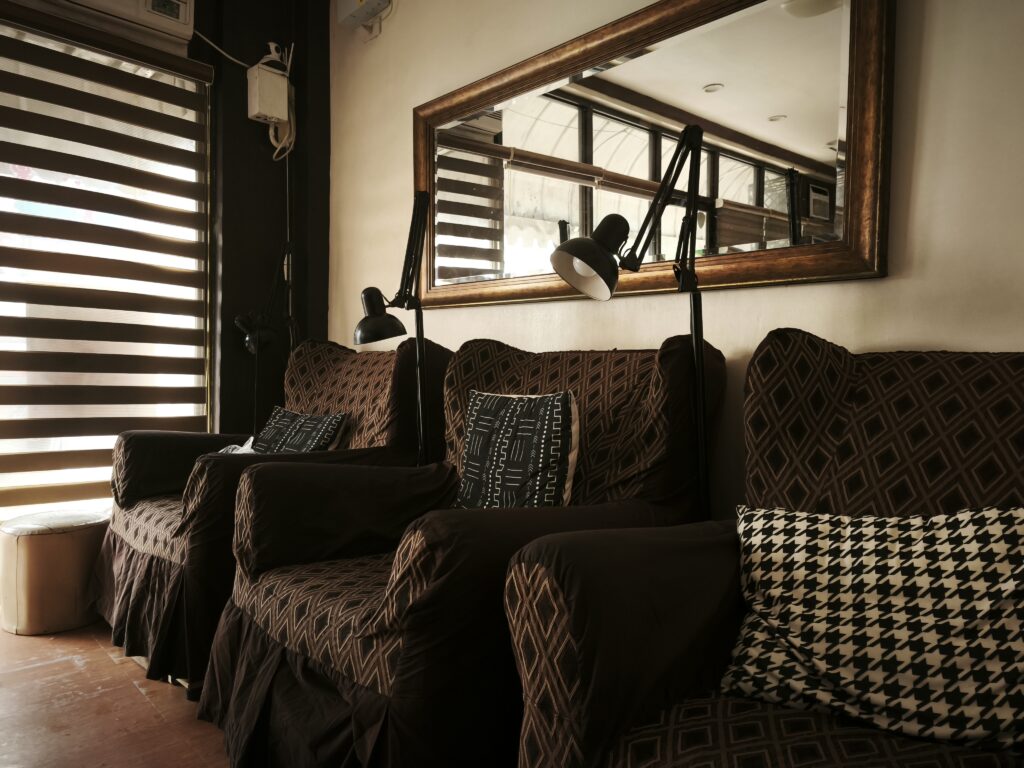 interior servicearea1